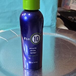 It's A 10, Miracle Shine Spray - Blue and Green 4 Ounce